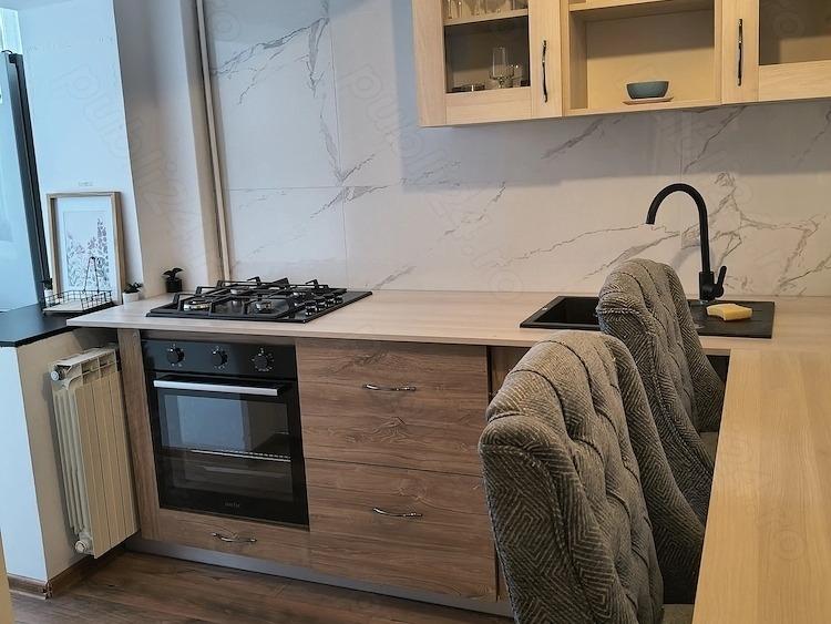 Apartament cu 2 camere decomandat, mobilat în Splaiul Unirii