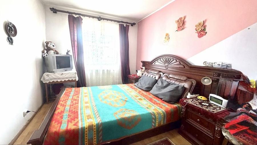 Apartament cu 3 camere decomandat în Ștefan cel Mare