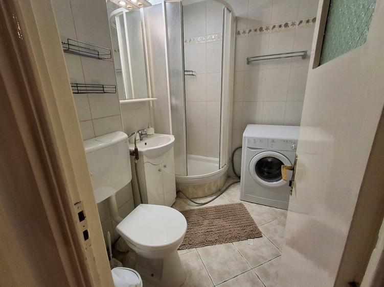 Apartament cu 2 camere semidecomandat, mobilat în Ultracentral