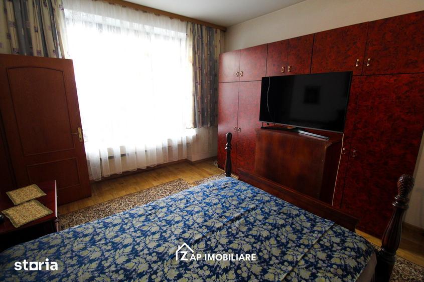 Casă cu 7 camere cu Teren 1259 Mp în Unirii