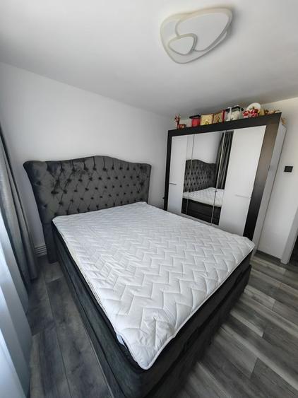 Apartament cu 2 camere semidecomandat în Micro 15