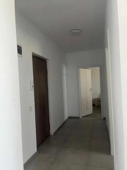 Apartament cu 2 camere decomandat în Fundeni