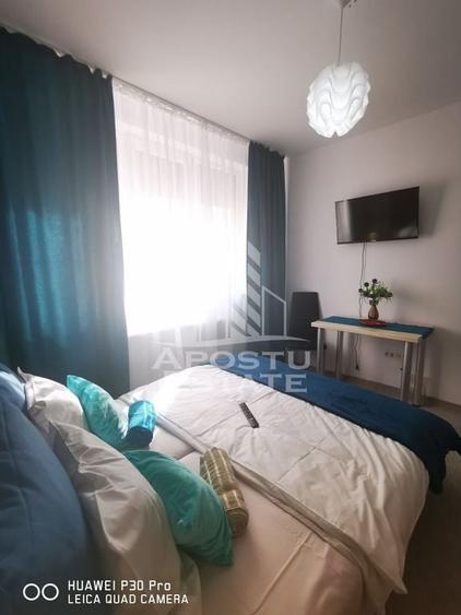 Garsoniera, centrala proprie, zona Lipovei - 7