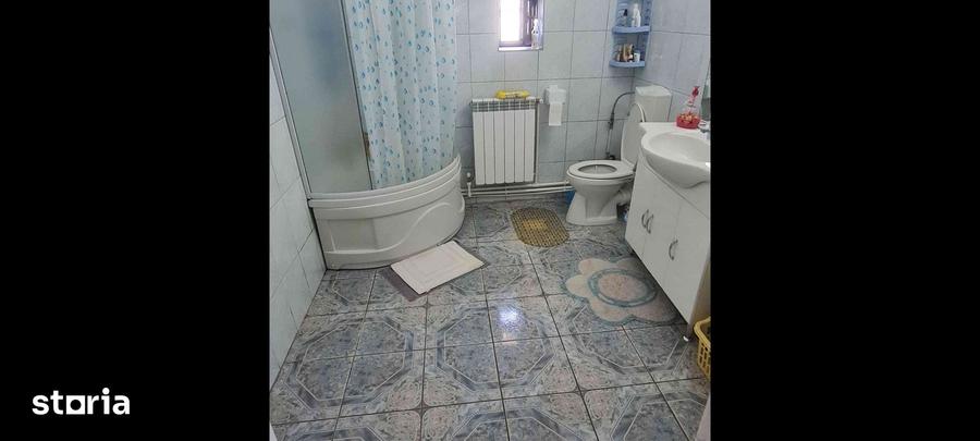 Casă cu 4 camere cu Teren 515 Mp în Agigea