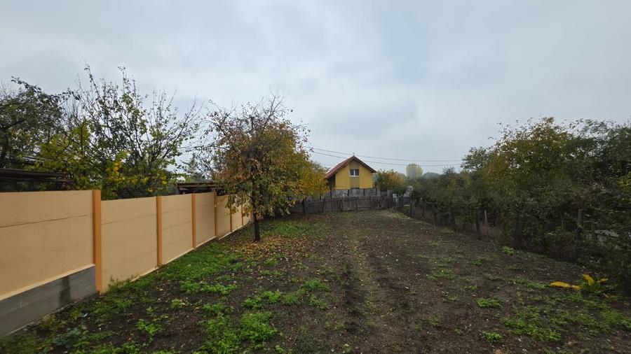 Casă individuală cu 4 camere cu Teren 400 Mp în Săliștea