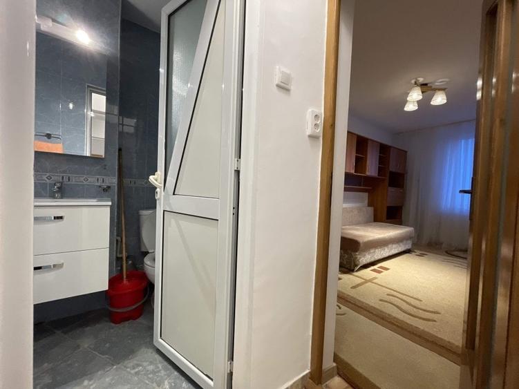 Apartament cu 2 camere semidecomandat în Crișan