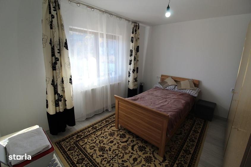 Casă cu 3 camere decomandat în Teliucu Inferior
