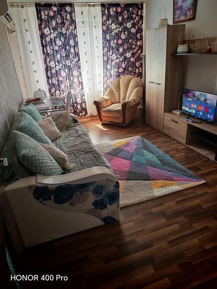 Apartament cu 2 camere semidecomandat în 1 Decembrie 1918