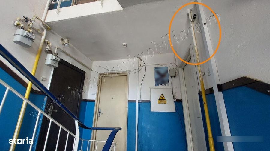 Apartament cu 3 camere semidecomandat în Micro 4
