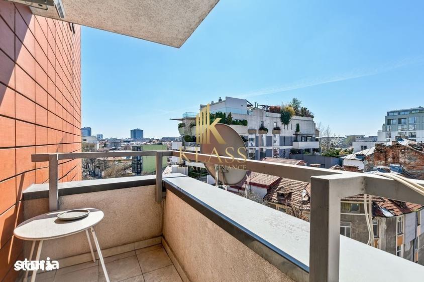 Apartament cu 3 camere semidecomandat în Gara de Nord