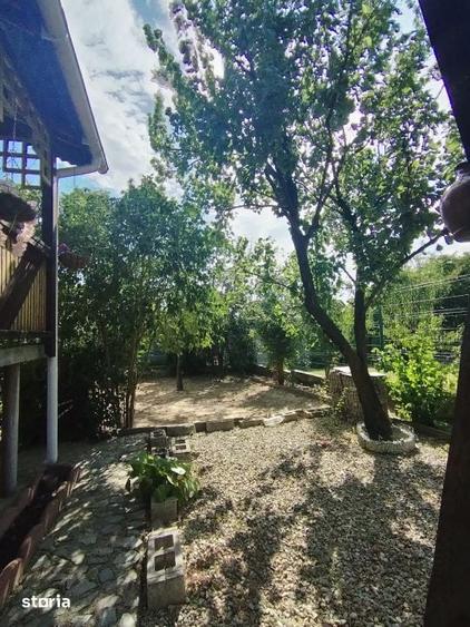 Casă cu 7 camere cu Teren 527 Mp în Valea Rosie