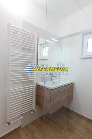 Apartament cu 2 camere decomandat, mobilat în Central — fotografia 3