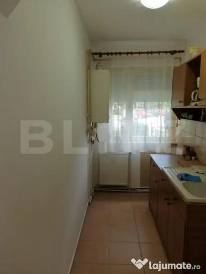 Apartament cu 2 camere semidecomandat în Micro 15