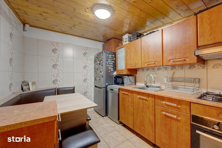 Casă cu 5 camere cu Teren 168 Mp în Băneasa