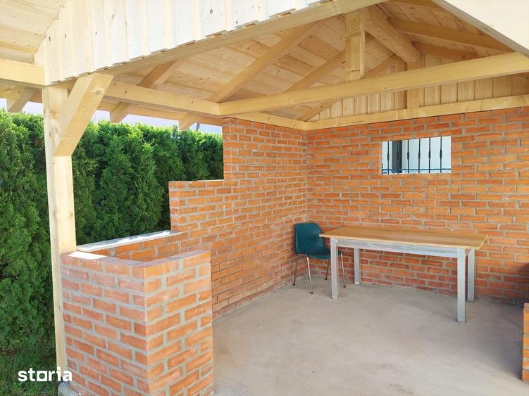 Casă cu 3 camere cu Teren 800 Mp în Șimian