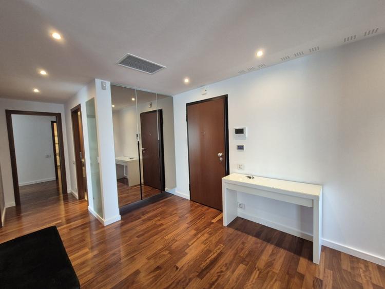 Apartament cu 3 camere decomandat în Băneasa