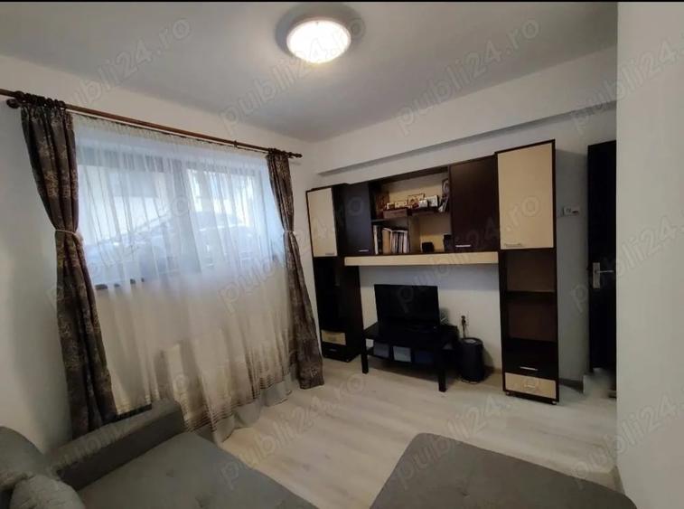 Apartament cu 2 camere decomandat în Berceni
