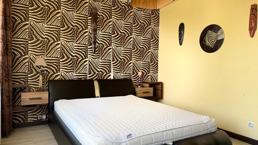 Apartament cu 2 camere decomandat, mobilat în Europa