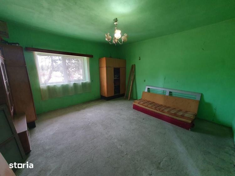 Casă cu 4 camere cu Teren 2208 Mp în Voiteg