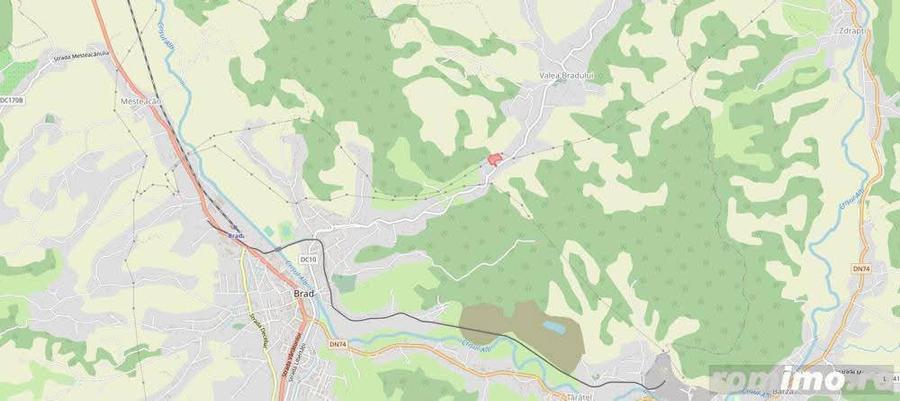 Teren agricol intravilan de 8644 mp, în Valea Bradului