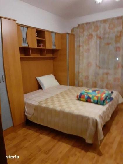 Apartament cu 3 camere decomandat în Calea lui Traian-Sud