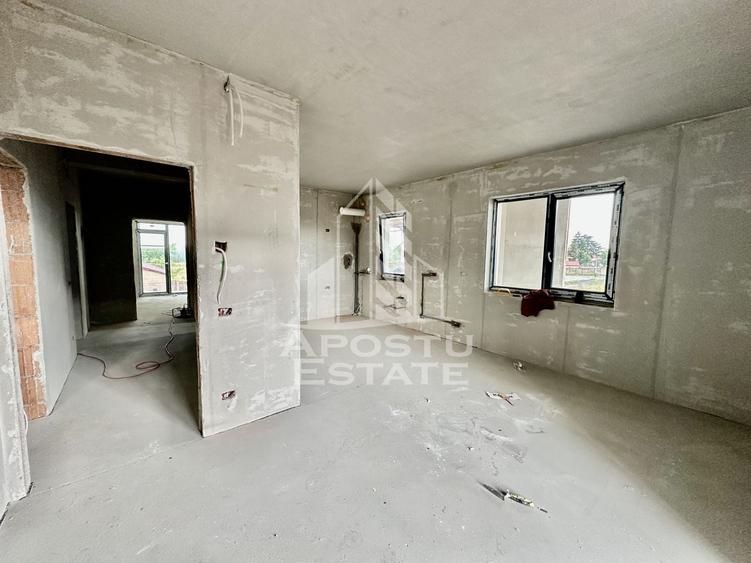 Apartament cu 3 camere semidecomandat în Giroc — fotografia 1