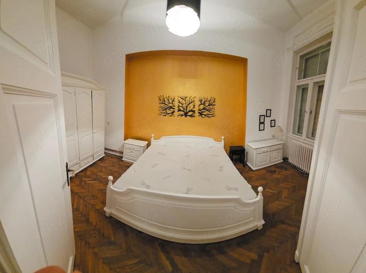 Apartament cu 3 camere nedecomandat în Central