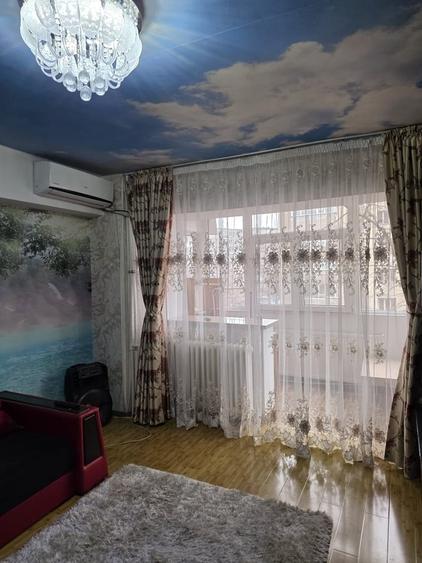Apartament cu 3 camere decomandat în Gorjului