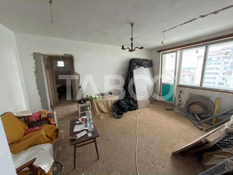 Apartament cu 2 camere semidecomandat în Mihai Viteazul