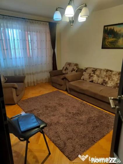 Apartament cu 3 camere decomandat în Lăpuș