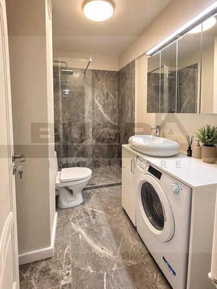Apartament cu 3 camere semidecomandat în Dâmbul Rotund