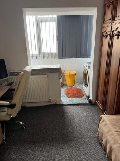 Apartament cu 4 camere decomandat în Inel I