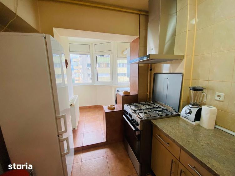 Apartament cu 3 camere, mobilat în Pantelimon