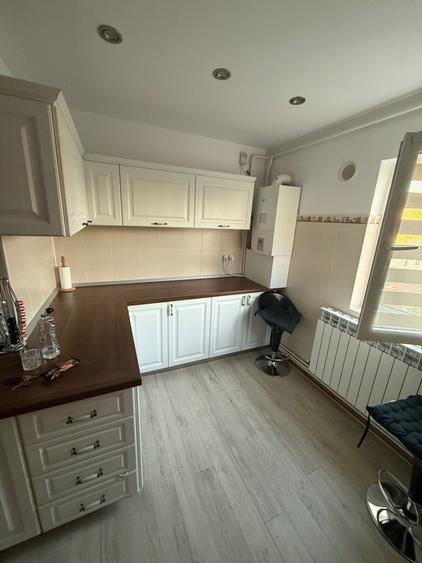 Apartament cu 2 camere decomandat în Caracal