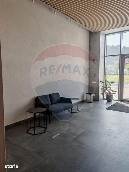Spațiu comercial, de 347.4 mp, în Florești