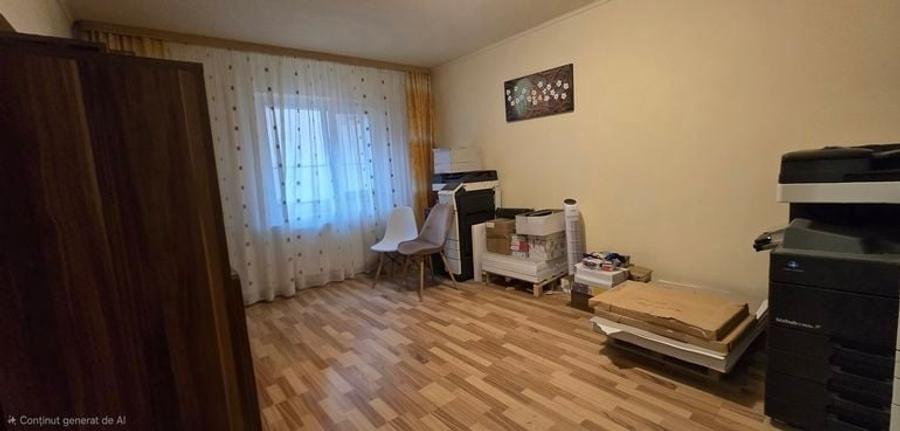 Apartament cu 4 camere decomandat în Central