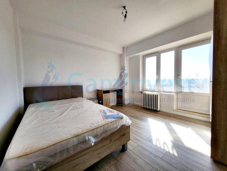 Apartament cu 4 camere decomandat în Cantemir