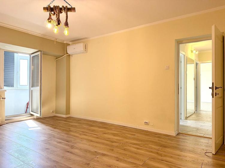 Apartament cu 2 camere decomandat în P-ța Alba Iulia