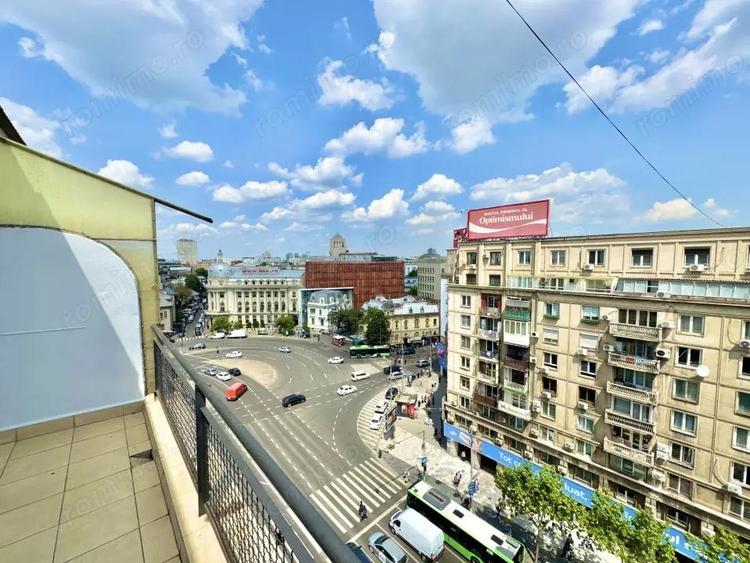 Apartament cu 4 camere semidecomandat, mobilat în Romană