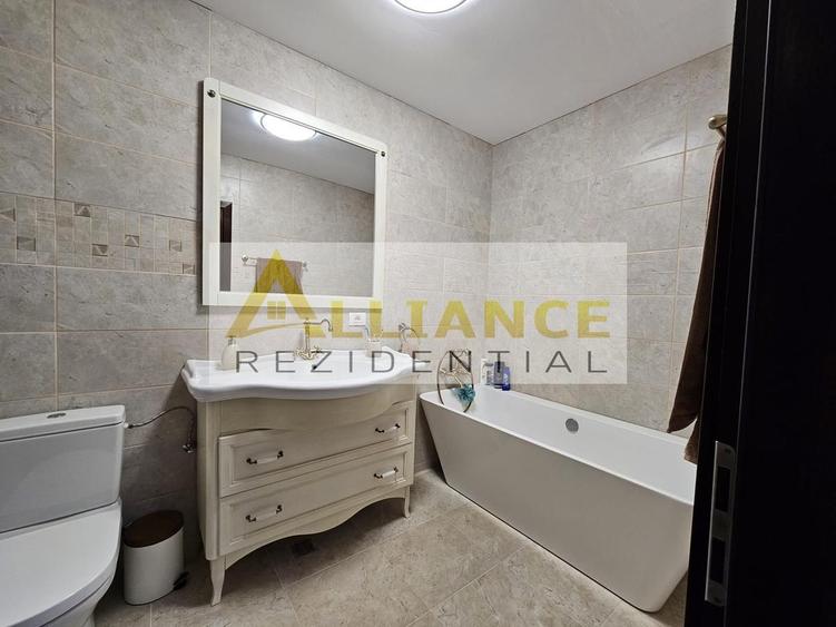 Casă individuală cu 4 camere cu Canalizare în Central