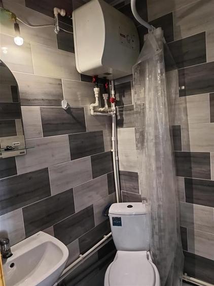 Garsonieră decomandată în Podul de Piatră