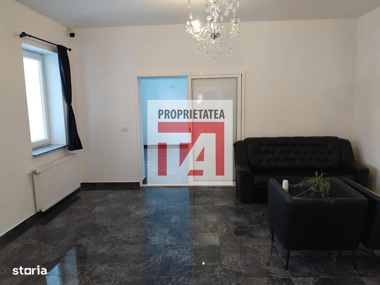 Casă cu 4 camere cu Teren 200 Mp în Central