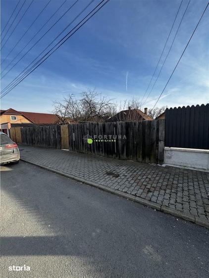 Casă cu 3 camere cu Teren 1000 Mp în Central