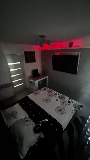Casă cu 2 camere cu Teren 100 Mp în Central