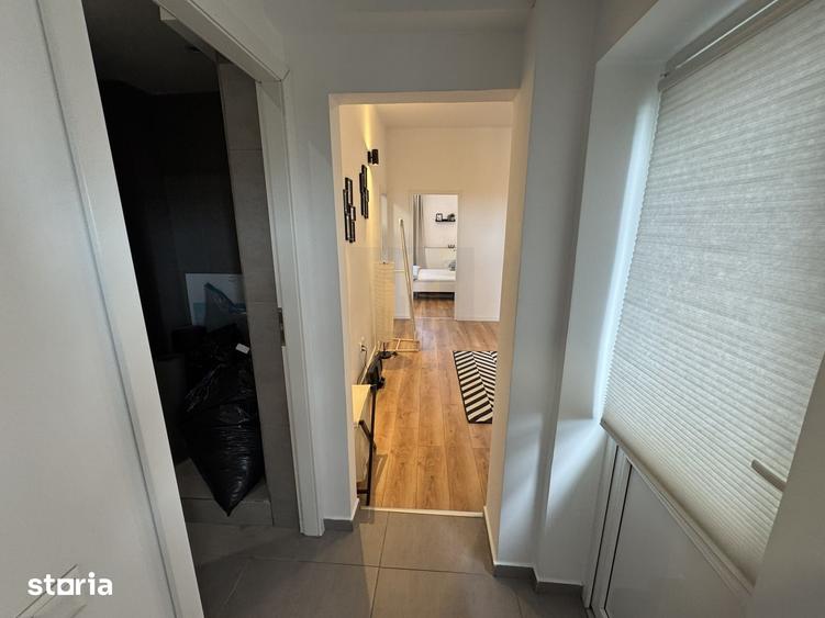 Apartament cu 3 camere semidecomandat, mobilat în Eminescu