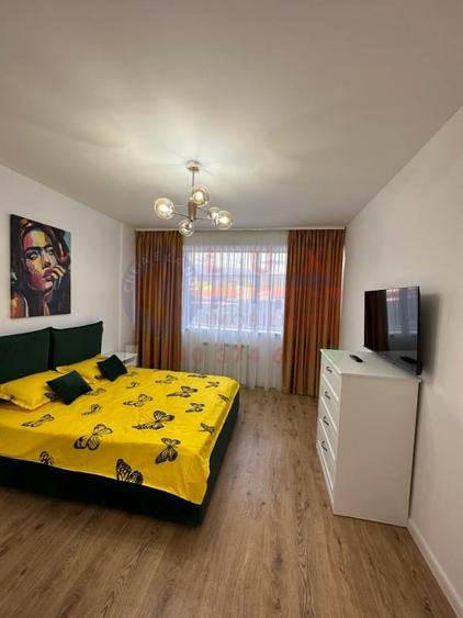 Apartament cu 2 camere decomandat, mobilat în E3