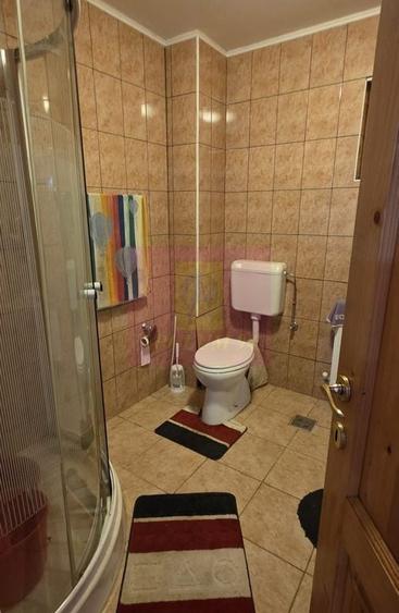 Casă cu 4 camere cu Teren 355 Mp în Central