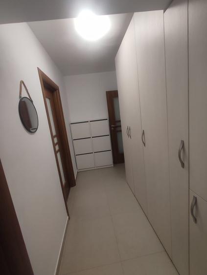 Apartament cu 3 camere decomandat în Titan