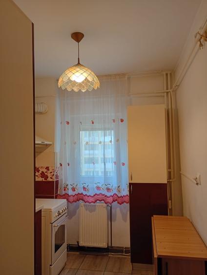 Apartament cu 2 camere decomandat în Dacia
