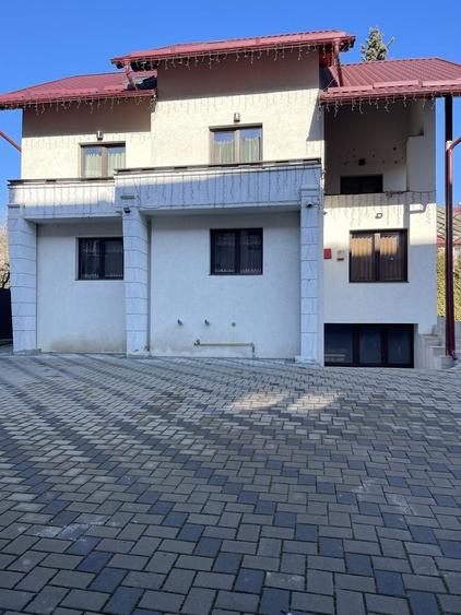 Casă cu 4 camere în Gura Humorului
